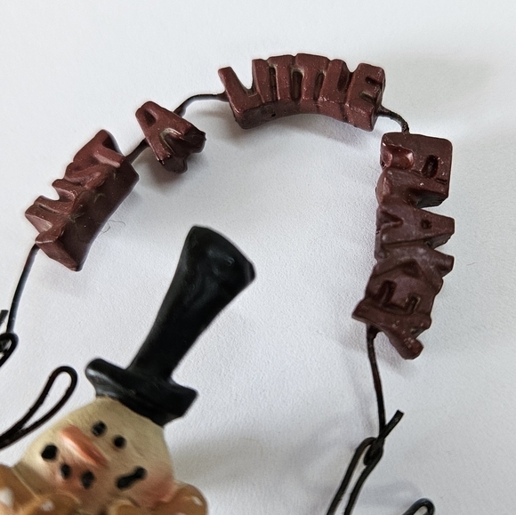 VINTAGE Suzi Just a Little Flakey Snowman Clay Brooch Pin - Picture 4 of 5